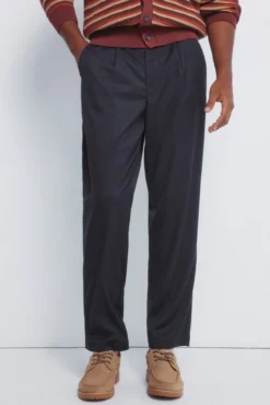 Pantalón recto pliegues wide straight fit