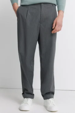 Pantalón recto rayas relaxed fit