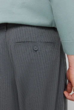 Pantalón recto rayas relaxed fit