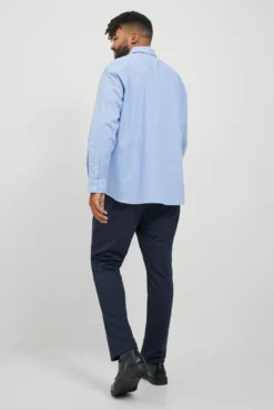 Pantalón slim fit