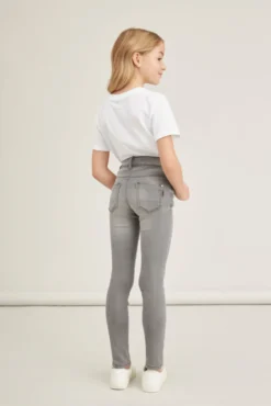 Pantalón vaquero de niña