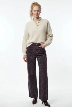 Pantalón vaquero estampado leopardo