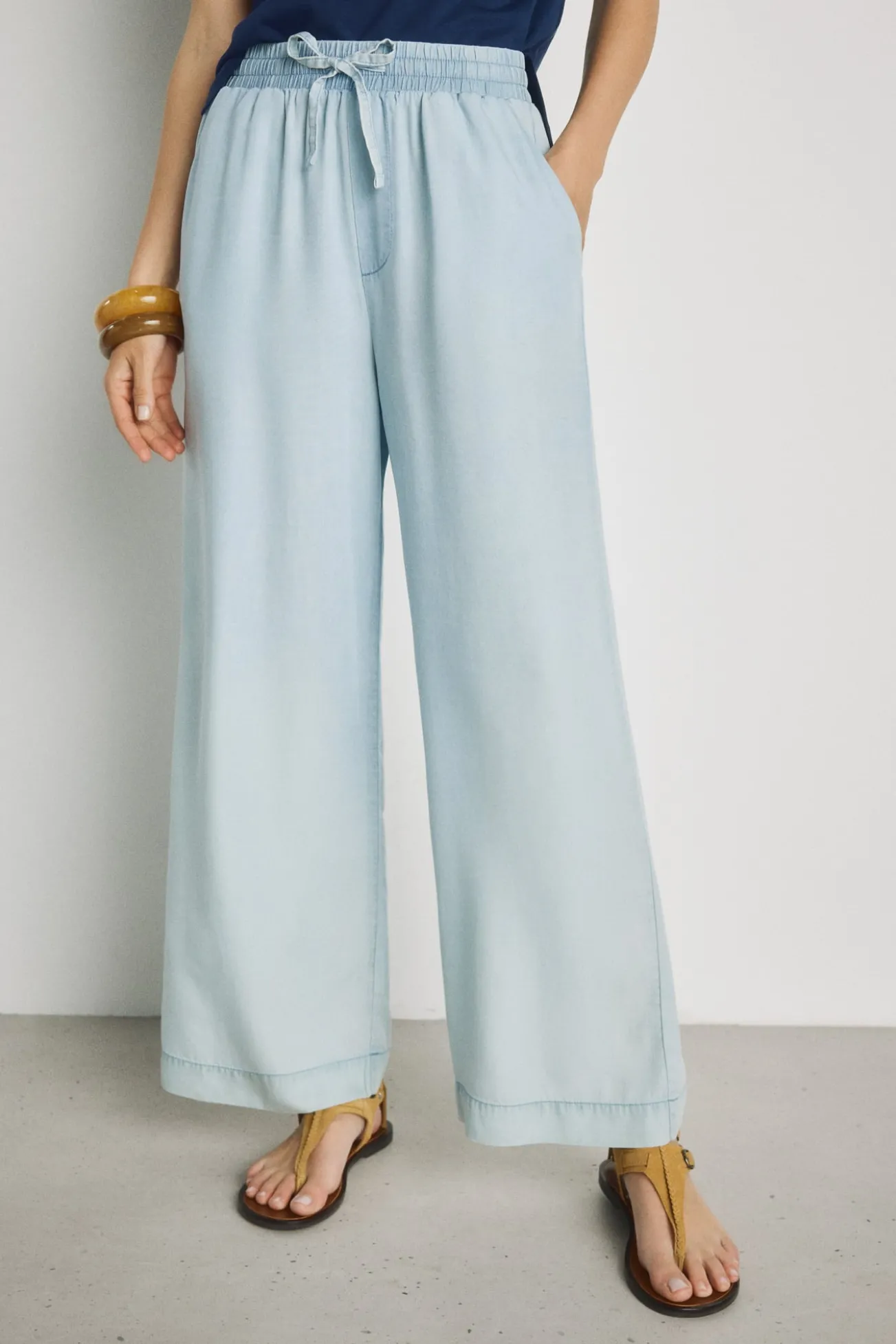 Pantalón vaquero ligero