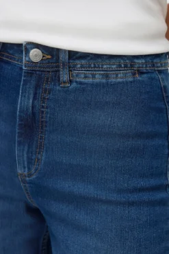 Pantalón vaquero pata ancha