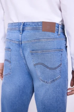 Pantalón Vaquero Regular Fit