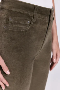 Pantalón velvetón 5 bolsillos