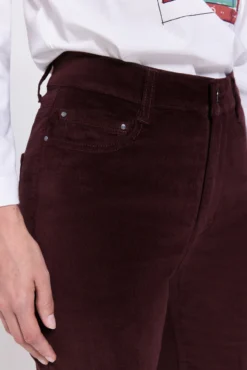 Pantalón velvetón 5 bolsillos