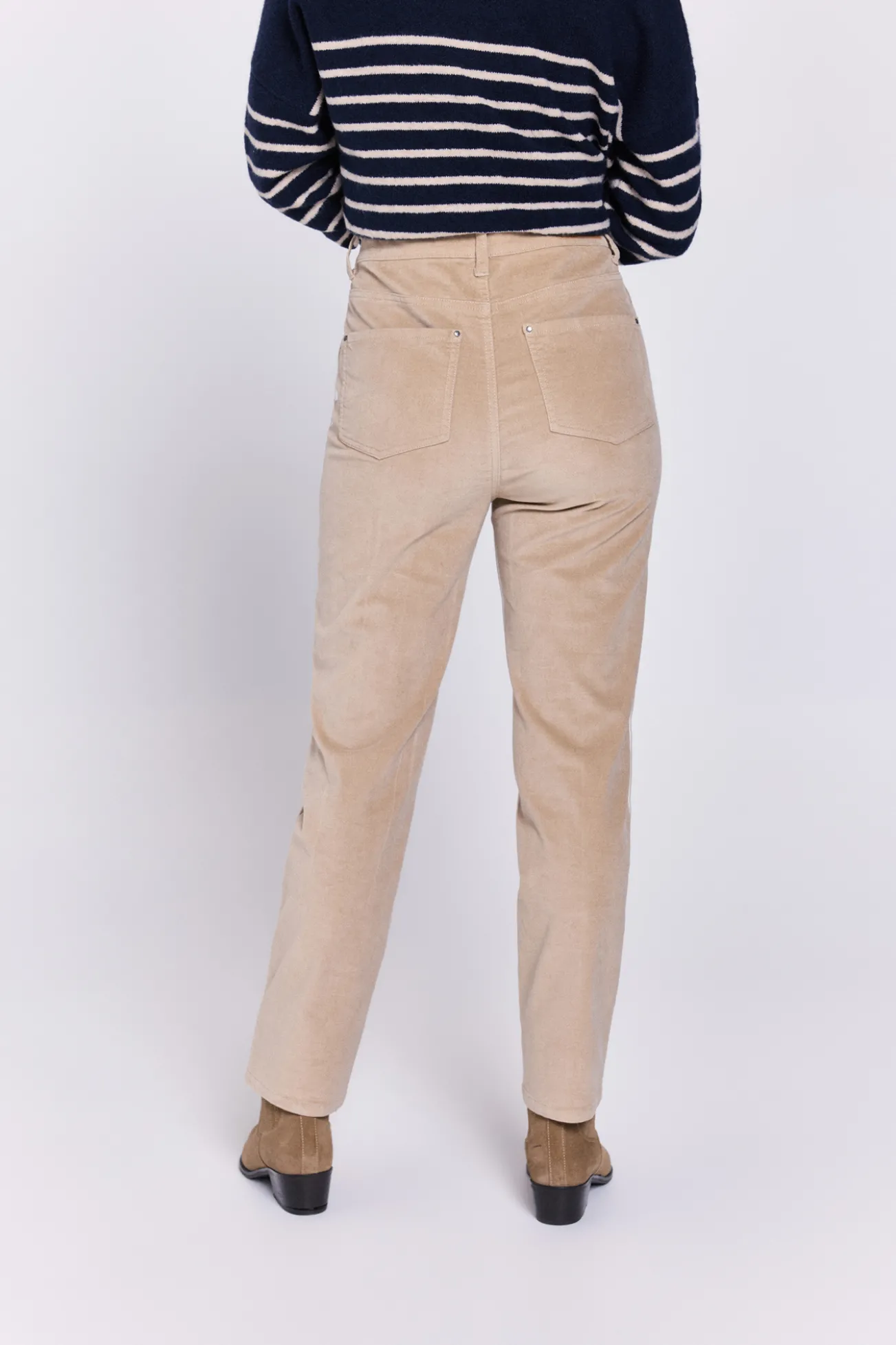 Pantalón velvetón 5 bolsillos