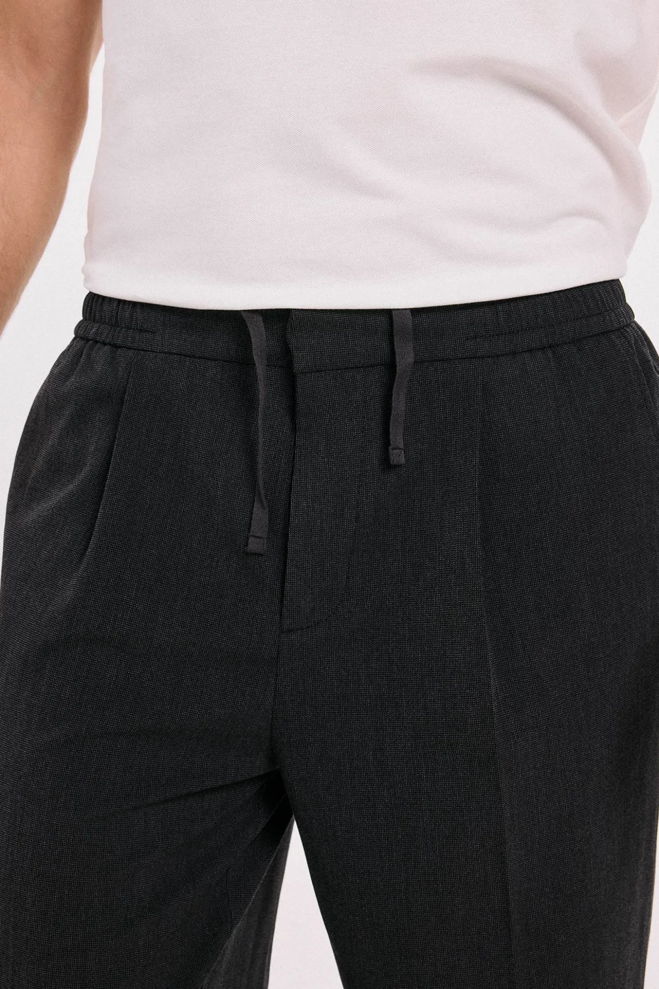 Pantalón wide fit pinzas