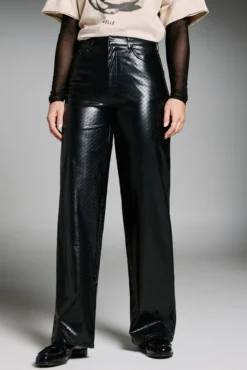 Pantalón wide leg piel vegana