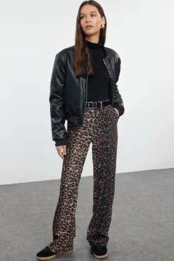 Pantalones animal print