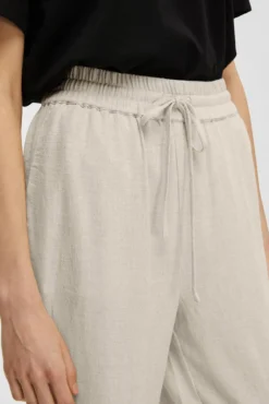 Pantalones de lino Regular Fit.