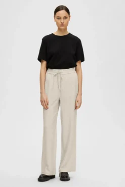 Pantalones de lino Regular Fit.