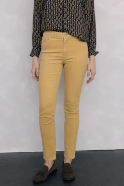 Pantalones pana push up