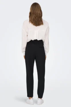 Pantalones rectos tiro alto