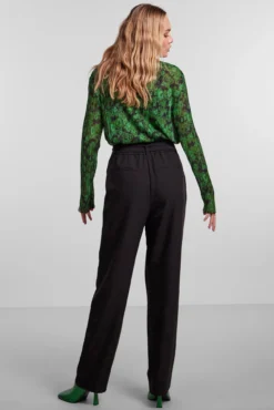 Pantalon recto de cintura alta