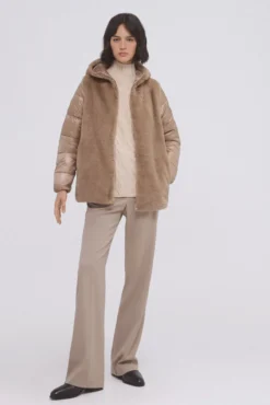 Parka combinada pelo