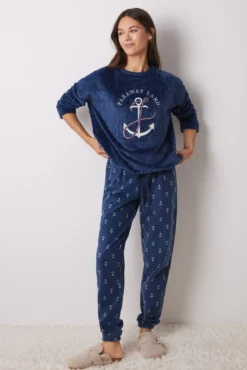 Pijama largo pelo y polar suave