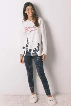 Pijama largo polar estampado