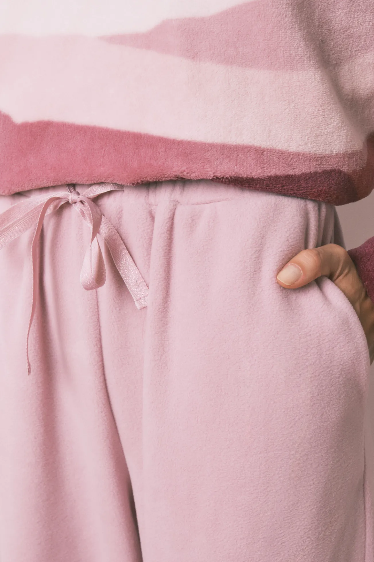 Pijama largo polar La Vecina Rubia