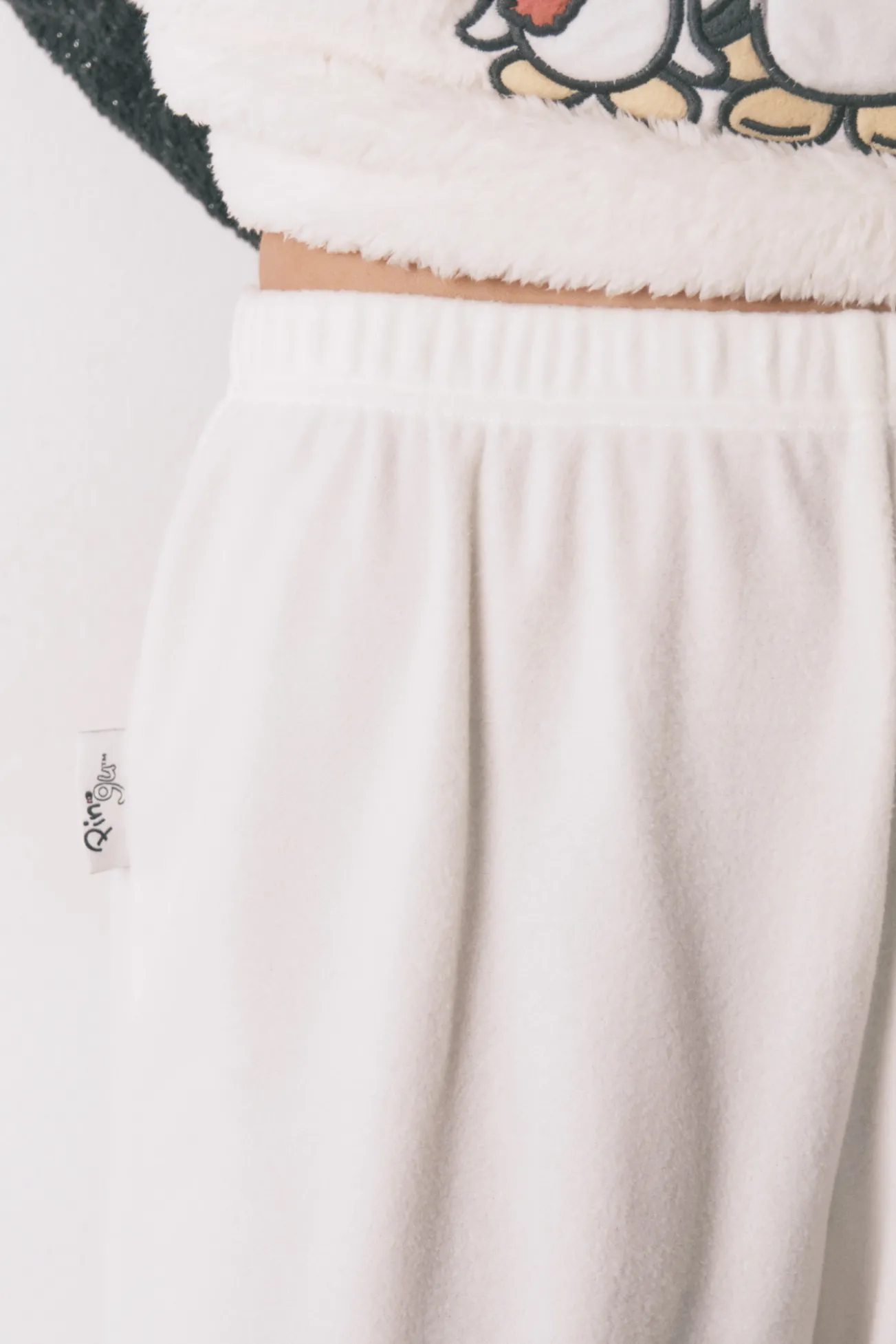 Pijama largo polar pelo suave bordado Pingu
