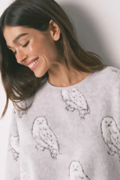 Pijama largo polar suave estampado "Hedwig"