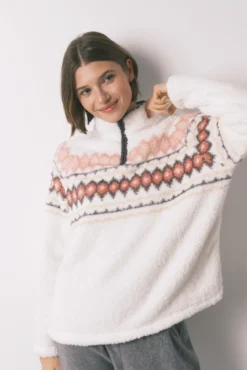 Pijama largo polar suave estampado fair isle
