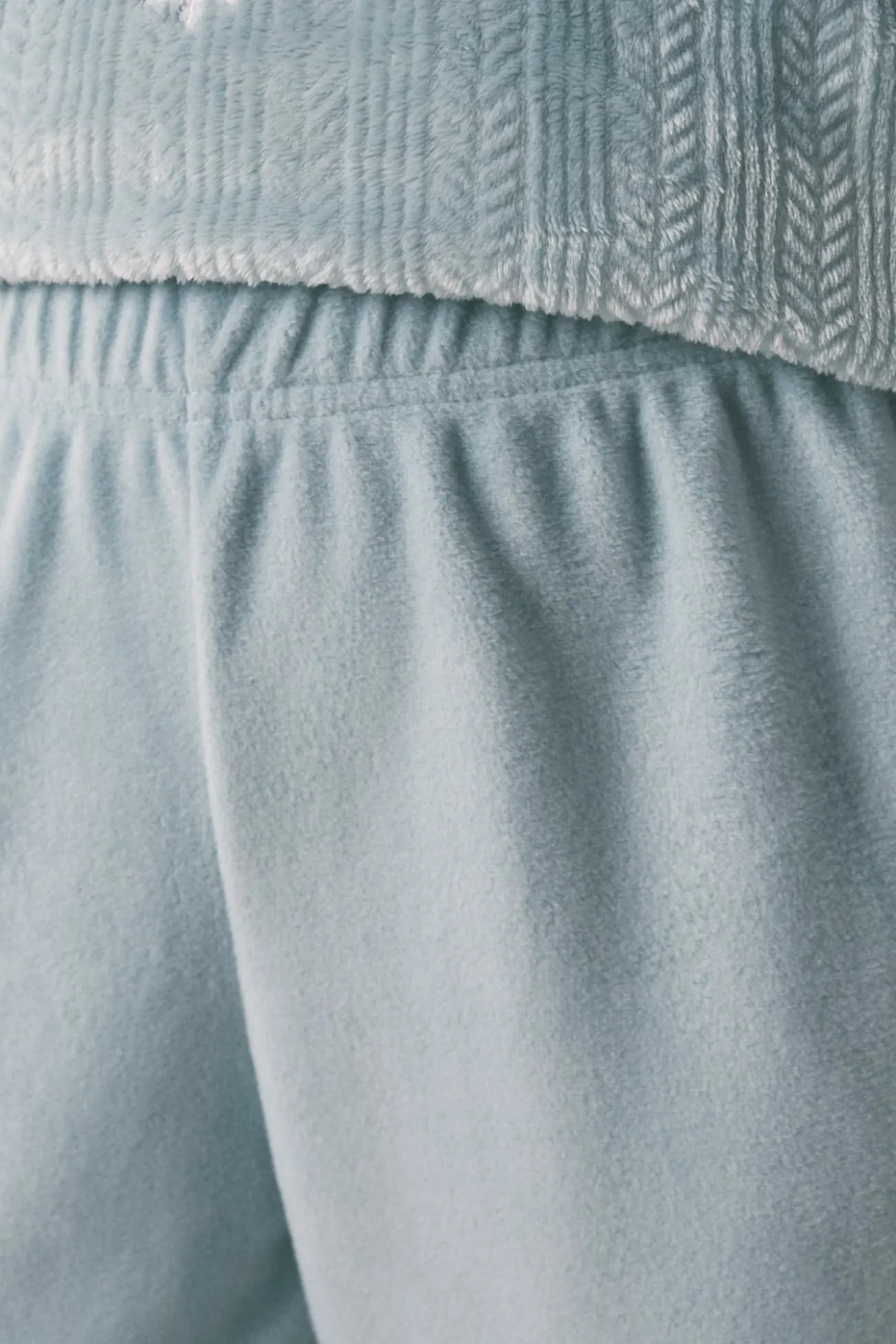 Pijama largo polar textura azul