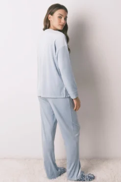 Pijama largo terciopelo canalé azul