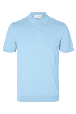 Polo de punto de manga corta.
