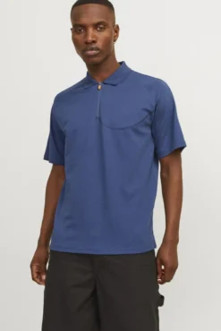 Polo estándar fit con cremallera