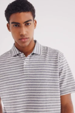 Polo jersey microraya estructura regular fit