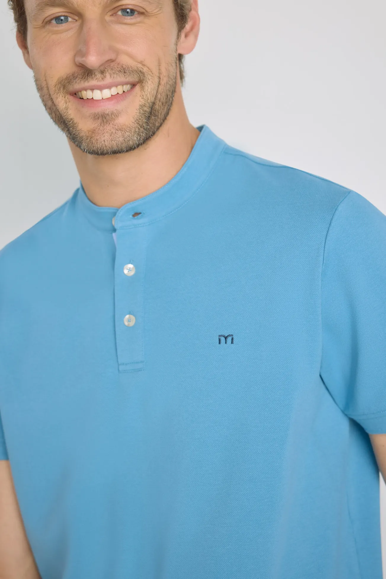 Polo manga corta cuello mao
