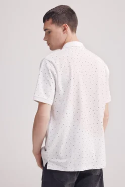 Polo piqué estampado all over regular fit