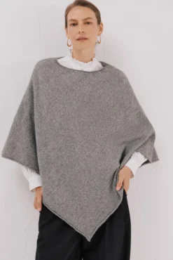 Poncho tacto suave