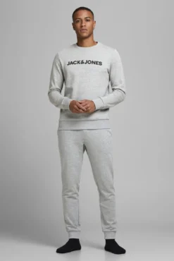 Set camiseta y pantalón
