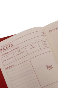 Set de delantal + recetario - Recetas con margen de error (y de sabor)