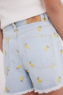 Short denim limones para niña