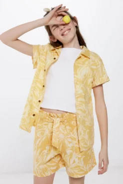Short lino niña