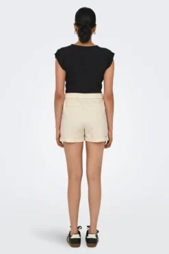 Short loose fit