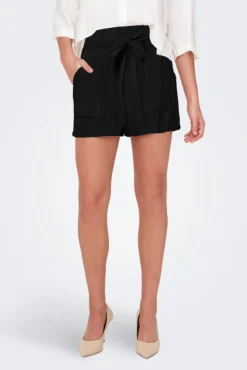 Shorts con lazada