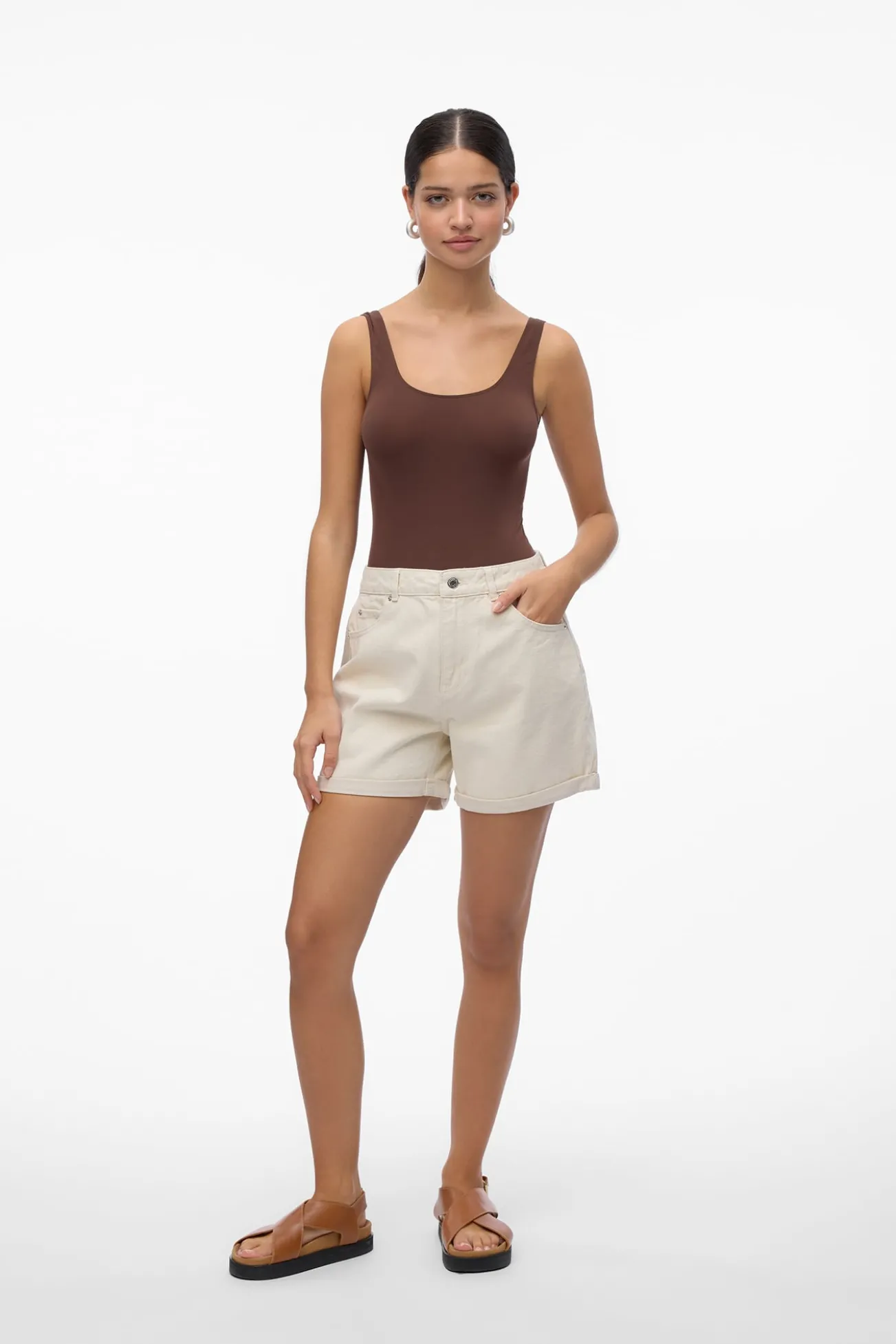Shorts denim con dobladillo