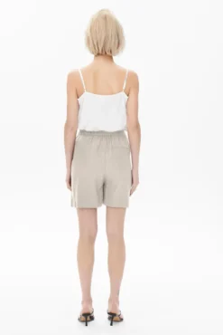 Shorts fluidos de lino
