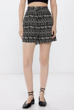Shorts fluidos étnicos