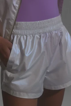 Short técnico blanco perlado
