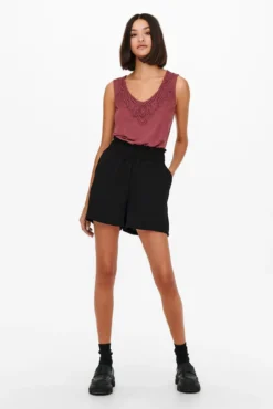 Short tejido fluido