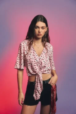 Short vaquero tachas