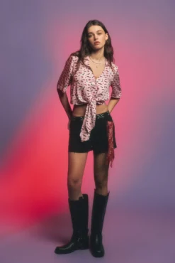 Short vaquero tachas