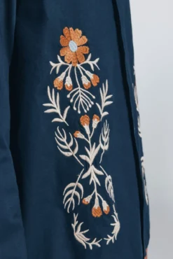 Sobrecamisa bordados