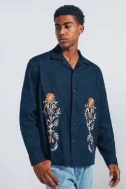 Sobrecamisa bordados